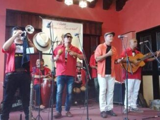 Moneda Nacional sigue sonando en talla