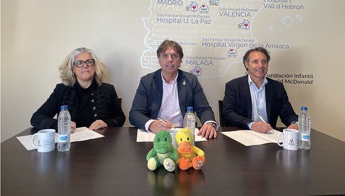 Quirónsalud firma un acuerdo con la Casa Ronald McDonald de Sevilla para la acogida de familias con niños hospitalizados