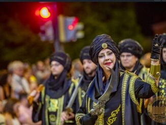 Moros y cristianos nunca se entendieron mejor que en su fiesta en Murcia