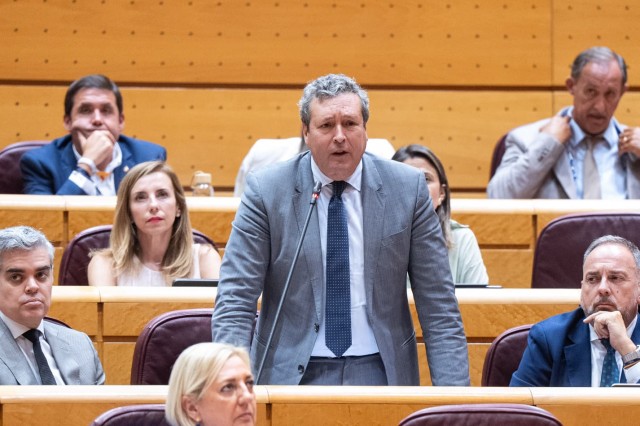 Íñigo Fernández acusa a Albares de «alentar el odio» a España en Hispanoamérica Íñigo Fernández acusa a Albares de «alentar el odio» a España en Hispanoamérica