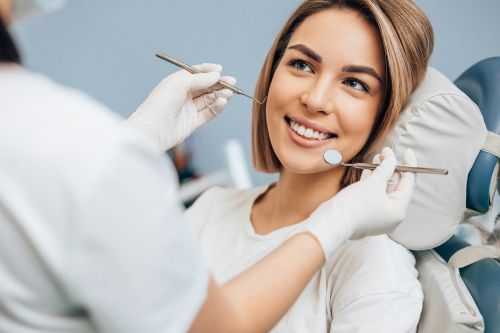 La sonrisa también se cuida en la ciudad: por qué cada vez más vigueses apuestan por tratamientos dentales personalizados
